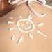 Auch schon im Frühling sollte die Haut ausreichend vor zu viel Sonne geschützt werden. Die Intensität der UV-Strahlung ist oft bereits im April so stark wie im August. (Bild: Knut Wiarda/fotolia.com)