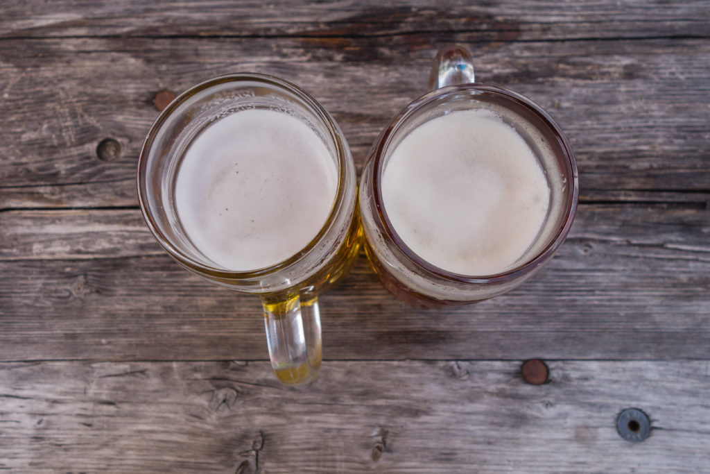 Große Gläser verleiten zum Mehrtrinken von Alkohol. Bild: pusteflower9024 - fotolia