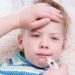 Oft werden Kinder mit Fieber unnötig in Kliniken eingewiesen oder mit Antibiotika therapier. Ein neues Forschungsprojekt soll dies ändern. (Bild: Ermolaev Alexandr/fotolia.com)