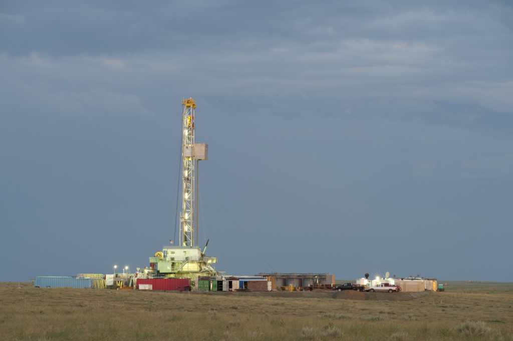 In einer US-amerikanischen Studie zeigte sich, dass das Asthma-Risiko in der Nähe von Frackinganlagen um bis zu viermal höher sein kann, als unter normalen Bedingungen. (Bild: jon_mullen/fotolia.com)