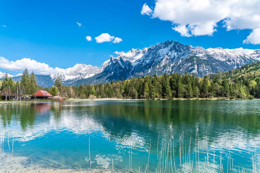 Heilkuren in den Alpen. Bild: Garmisch-Patenkirchen - Andy Ilmberger - fotolia
