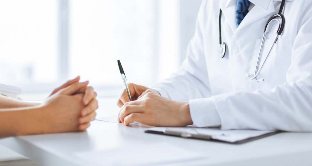 In einer Psychiatrischen Klinik in der Schweiz wurden Ende der 1950er Jahre Medikamententests durchgeführt. Eine Patientin starb damals. (Bild: Syda Productions/fotolia.com)