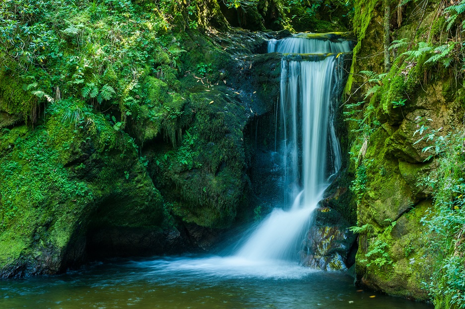 Geroldsauer Wasserfall in der Nähe von Baden-Baden. Bild: Jürgen Wackenhut - fotolia