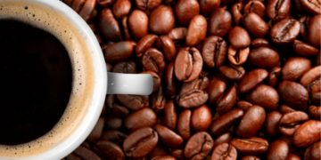 Herzinfarkt: Regelmäßiger Kaffeegenuss schützt vor schweren Herzschäden ...