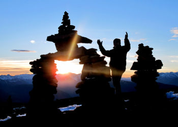 Schamanisches Ritual in der indianischen Medizin. Bild: Konstanze Gruber - fotolia