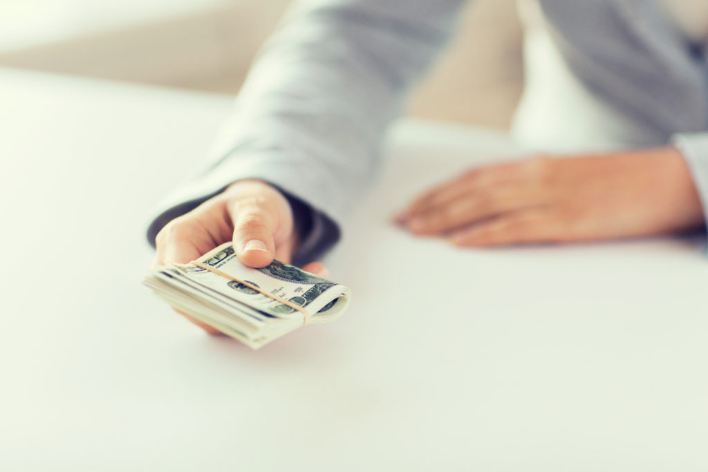 Harvard-Forscher sollen in den 1960er Jahren viel Geld für die Beschönigung einer Zucker-Studie bekommen haben. (Bild: Syda Productions/fotolia.com)