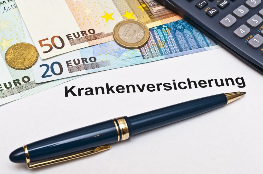 Bayerns Gesundheitsministerin Melanie Huml will gesetzlich Krankenversicherte vor finanzieller Überforderung schützen. Die Krankenkassen bräuchten eine nachhaltige Finanzierungsstrategie. (Bild: Stockfotos-MG/fotolia.com)