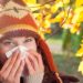 Manche Menschen versuchen, ihre Erkältung mit zusätzlichem Vitamin C zu therapieren, Doch die Einnahme solcher Präparate hilft nicht,
wenn die Erkrankung bereits ausgebrochen ist. (Bild: eyeQ/fotolia.com)