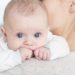In den USA ist ein wenige Wochen altes Baby nach einer Infektion mit Herpesviren verstorben. Der Vater mahnt: Bevor man ein Neugeborenes anfasst, sollte man sich unbedingt die Hände waschen. (Bild: Photographee.eu/fotolia.com)