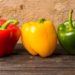 Egal ob rot, grün oder gelb: Paprika ist gesund und zählt zu den Vitamin-C-reichsten Nahrungsmitteln überhaupt. Mit dem Gemüse kann man seine Abwehrkräfte in der Winterzeit stärken. (Bild: fredograf/fotolia.com)