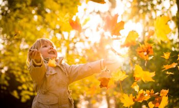 Nicht die Sternzeichen, sondern die Sonne beeinflusst die Kinder (Martinan/fotolia.com)