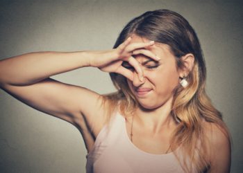 Manchmal stinken unser Fürze unglaublich stark. Mediziner versuchten jetzt die Gründe herauszufinden, warum einige Fürze so widerlich stinken. (Bild: pathdoc/fotolia.com)