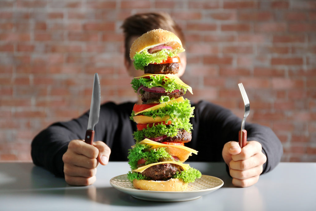 Mit Fastfood abnehmen? Bild: Africa Studio-fotolia