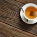 In einer Studie hat sich gezeigt, dass kalter Tee die Fettverbrennung offenbar besser anregen und somit besser beim Abnehmen helfen kann als warmer. (Bild: amenic181/fotolia.com)