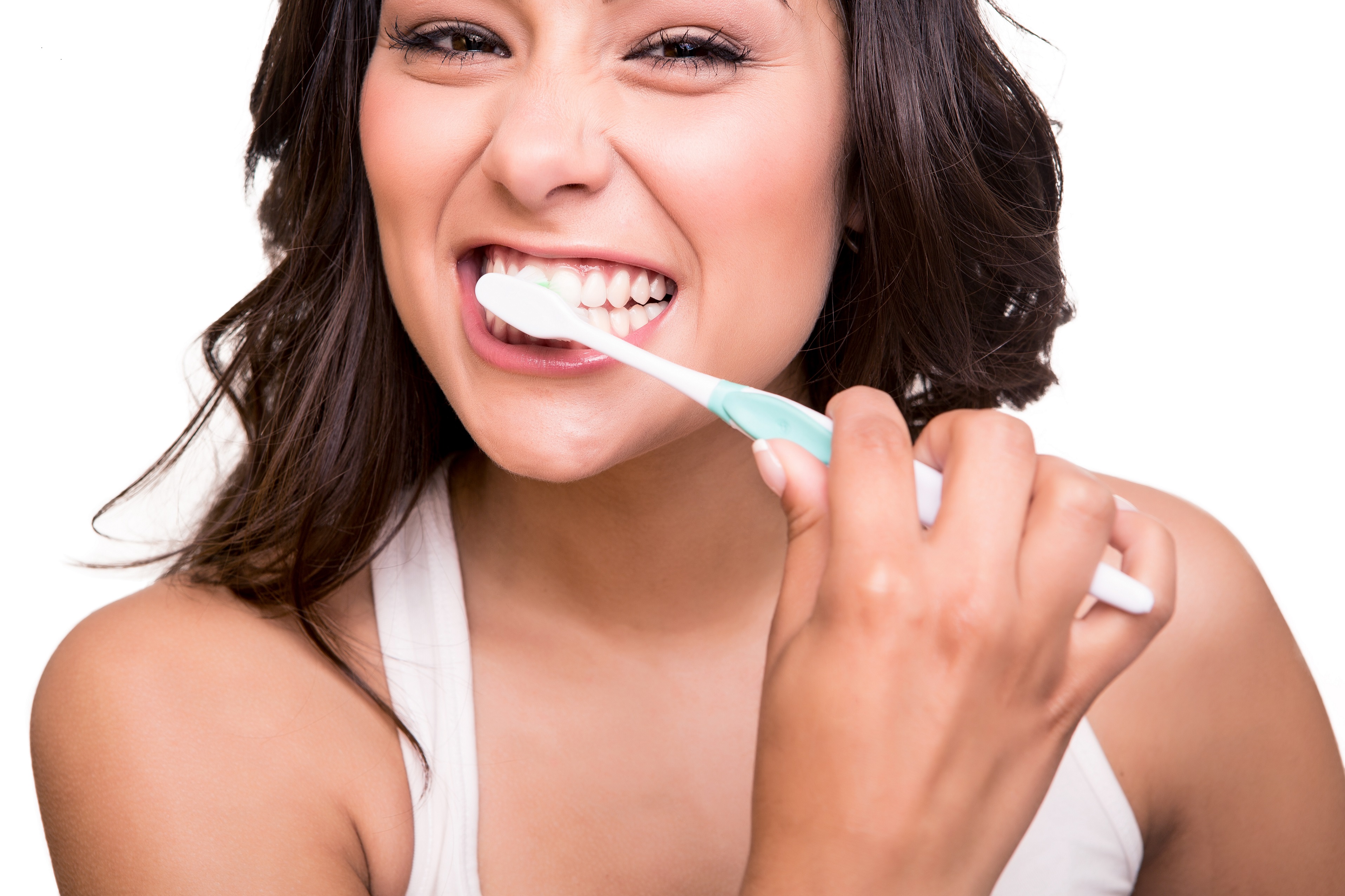 Модель полости рта. Чистим зубы!. Девушка с зубной щеткой. Чистка зубов щеткой. Белоснежная улыбка и зубная щетка.