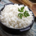 Die Drogeriekette dm ruft den Artikel „dmBio Langkorn Reis Natur“ zurück. In dem Produkt könnten sich gesundheitsgefährdende Schimmelpilze befinden. (Bild: sattriani/fotolia.com)