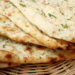 Naan-Pizza ganz leicht gemacht. Bild: Successo images - fotolia