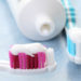 Die Wahl einer falschen Zanbürste und Zahnpasta kann zu offenen Zahnhälsen führen. (Bild: matka_Wariatka/fotolia.com)