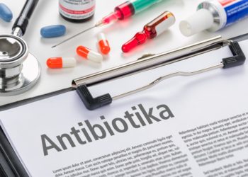 In einer Studie mit Mäusen hat sich gezeigt, dass eine Langzeitbehandlung mit Antibiotika die Entwicklung von Alzheimer-Symptomen verlangsamen kann.(Bild: Zerbor/fotolia.com)