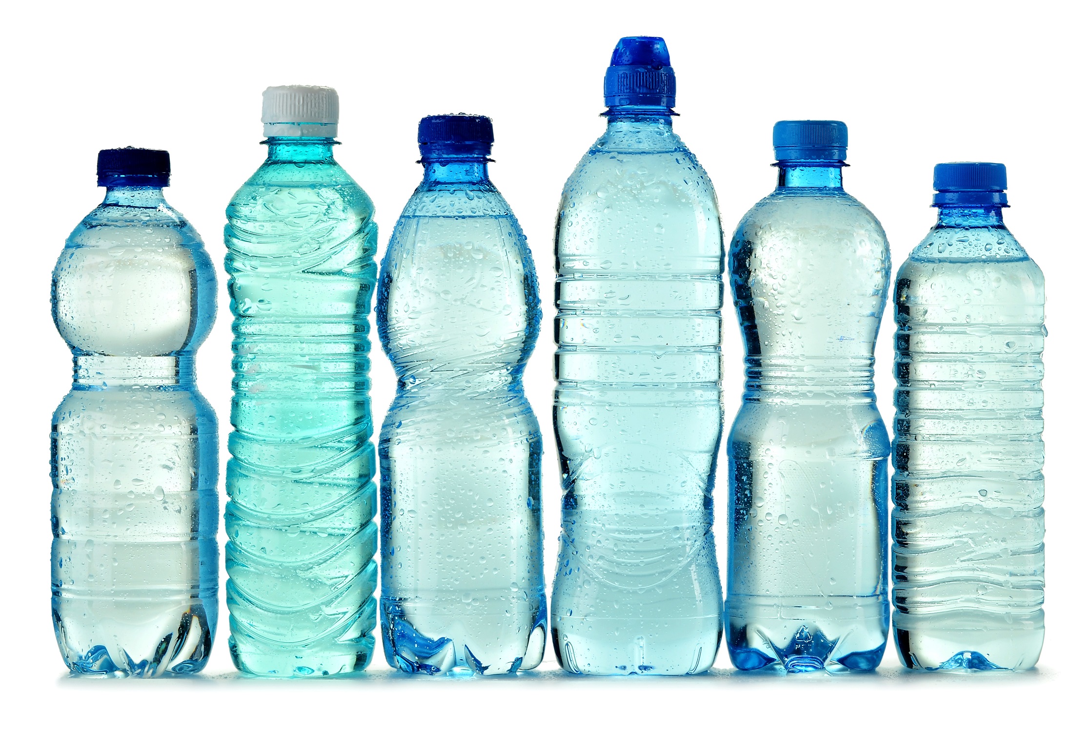 Продажа воды в бутылках. Пластиковая бутылка. Пластиковая бутылка для воды. Бутилированная вода. Пластиковые бу.