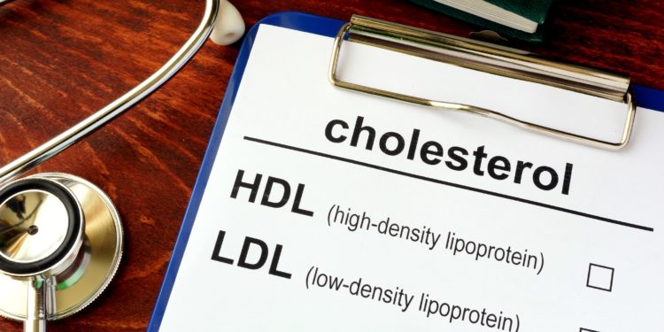 Statine, die den Cholesterinpegel im Blut senken, gehören weltweit zu den am häufigsten verwendeten Medikamenten. Forscher haben nun herausgefunden, dass diese Arzneimittel auch das für die Gesundheit vorteilhafte braune Fettgewebe reduzieren. (Bild: designer491/fotolia.com)
