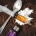 Drogensucht wird meist mit illegalen Substanzen wie Heroin oder Kokain in Verbindung gebracht. (Bild: Witthaya/fotolia.com)