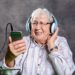 Demenzpatienten können erheblich von einer Musiktherapie profitieren. (Bild: Firma V/fotolia.com)