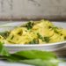 Pasta mit selbst gemachtem Bärlauch-Pesto ist ein köstliches Frühlingsgericht. (Bild: Doris Heinrichs/fotolia.com)