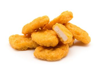 In Maßen sind Chicken Nuggets unbedenklich. (Bild: nata777_7/fotolia.com)