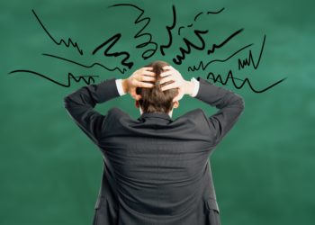 Vom Hinterkopf austrahlende Kopfschmerzen hängen häufig mit funktionellen Ursachen wie einem eingeklemmten oder gereizten Nerv zusammen. (Bild: peshkov/fotolia.com)