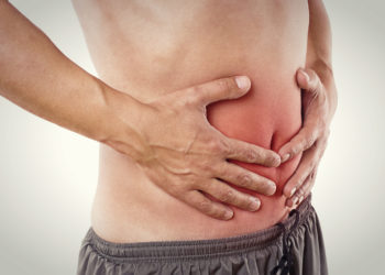 Typische Symptome von chronisch entzündlichen Darmerkrankungen sind Bauchschmerzen und Durchfall. (Bild: underdogsstudios/fotolia.com)