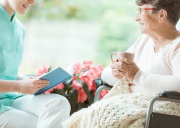 Koffein regt die Ausschüttung von Dopamin an, daher gilt Kaffeegenuss auch als Möglichkeit, Parkinson vorzubeugen, ebenso Alzheimer. (Bild: Photographee.eu/fotolia.com)