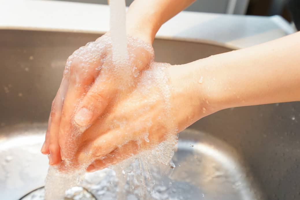 Geschwollene Hände Ursachen, Diagnose und Behandlung Heilpraxis