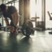 Krafttraining trägt dazu bei, dem natürlichen Muskelabbau im Alter entgegenzuwirken. Ein Experte erklärt, was Männer ab 40 beim Muskelaufbau beachten sollten. (Bild: bernardbodo/fotolia.com)