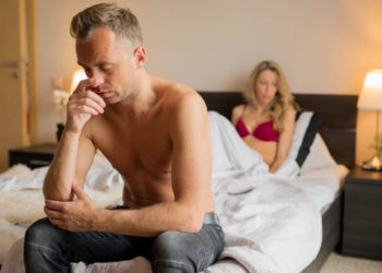 Yohimbepräparate können bei Erektionsstörungen helfen. Es sollte aber vorher auf jeden Fall ärztlicher Rat eingeholt werden. (Bild: Kaspars Grinvalds/fotolia.com)