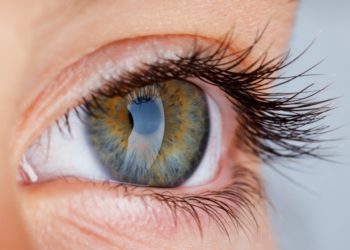 Die Augenfarbe spielt bei der Irisdiagnose eine wichtige Rolle. (Bild: Ramona Heim - Fotolia)