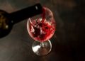 Regelschmerzen mit alkoholischen Getränken bekämpfen zu wollen, ist keine gute Idee. Alkohol verschlimmert die Menstruationsbeschweren . (Bild: Alexander Talantsev/fotolia.com)