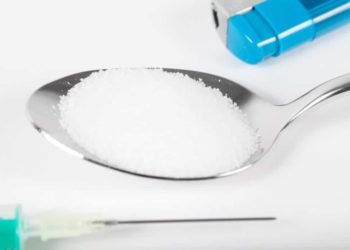 Oftmals wird unterschätzt, wie gravierend die Auswirkungen übermäßigen Zuckerkonsums sind. Um nicht in die Suchtfalle zu tappen, empfehlen wir den kontrollierten und limitierten Verzehr. (Bild: sp4764/fotolia.com)