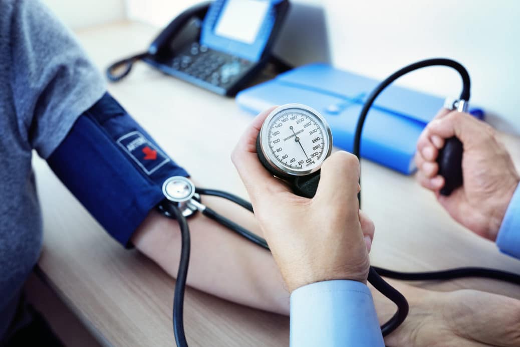Gegen Bluthochdruck: Mit Hilfe dieser fünf Tipps den Blutdruck langfristig mindern