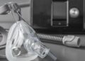 Nahaufnahme einer CPAP-Maske.