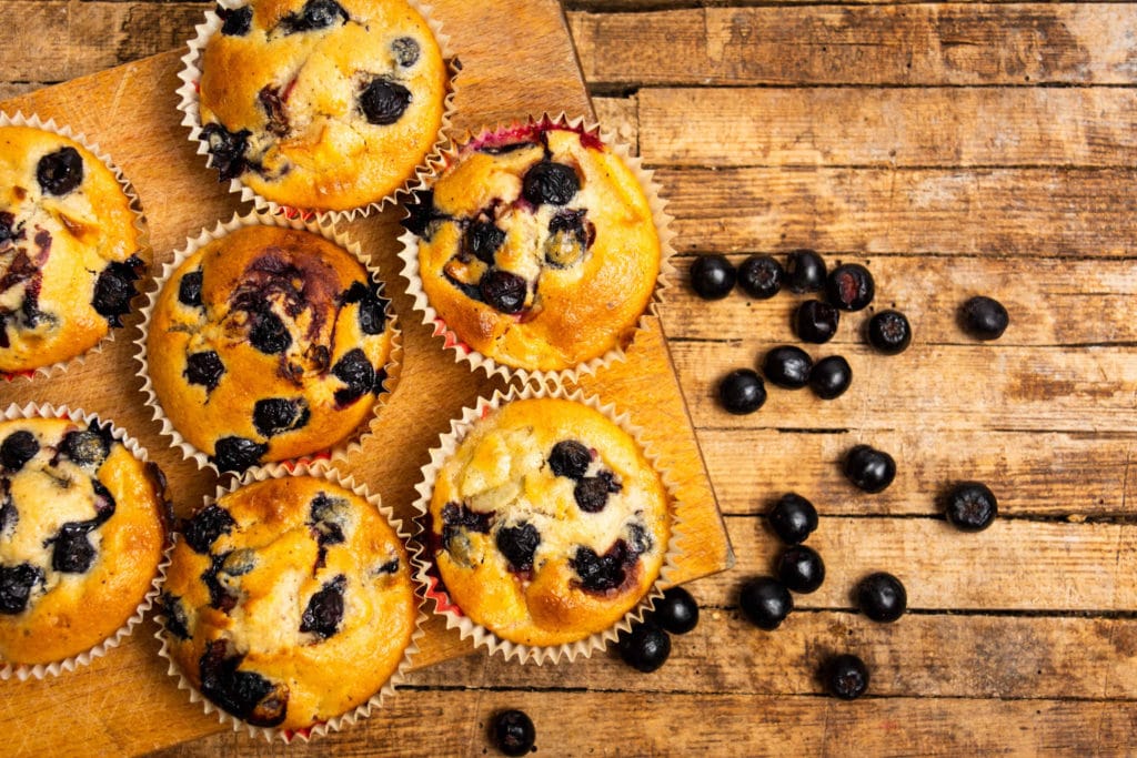 Muffins mit Aroniabeeren