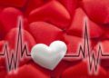 Herzstolpern bezeichnet das Abweichen vom normalen Herzrhythmus (Senkung, Erhöhung oder Änderung der Frequenz. (Bild: MATTHIAS BUEHNER/fotolia.com)