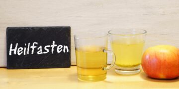 Beim Heilfasten verzichtet man freiwillig für eine festgelegte Zeit auf Nahrung und Genussmittel. (Bild: Johanna Mühlbauer/stock.adobe.com)
