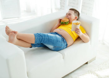 Führt Fettleibigkeit bei Kindern und Jugendlichen zu einer Schädigung des Gehirns? (Bild:  nuzza11/Stock.Adope.com)