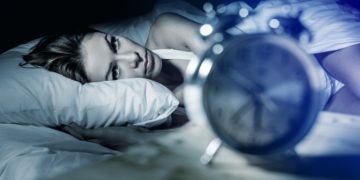 Schlaflosigkeit verstärkt das Risiko für verschiedene Erkrankungen. (Bild:  BillionPhotos.com/Stock.Adobe.com)
