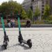 Es stehen immer mehr E-Roller in unseren Städten herum, aber wie sieht es eigentlich mit dem Risiko für Verletzungen durch E-Roller aus? (Bild:  kristina rütten/Stock.Adope.com)