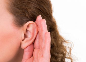 Sind wir in Zukunft in der Lage, dass auftretender Hörverlust bei Menschen vollständig rückgängig gemacht werden kann? (Bild: Racle Fotodesign/Stock.Adope.com)