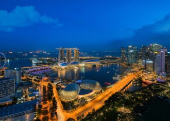 Singapur bei Nacht.