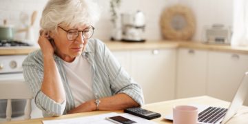 Bewirkt Stress, dass manche Menschen schneller altern? (Bild: shurkin_son/Stock.Adope.com)