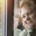 Gerade im Alter fühlen sich viele ältere Menschen einsam. (Bild:  carballo/Stock.Adobe.com)